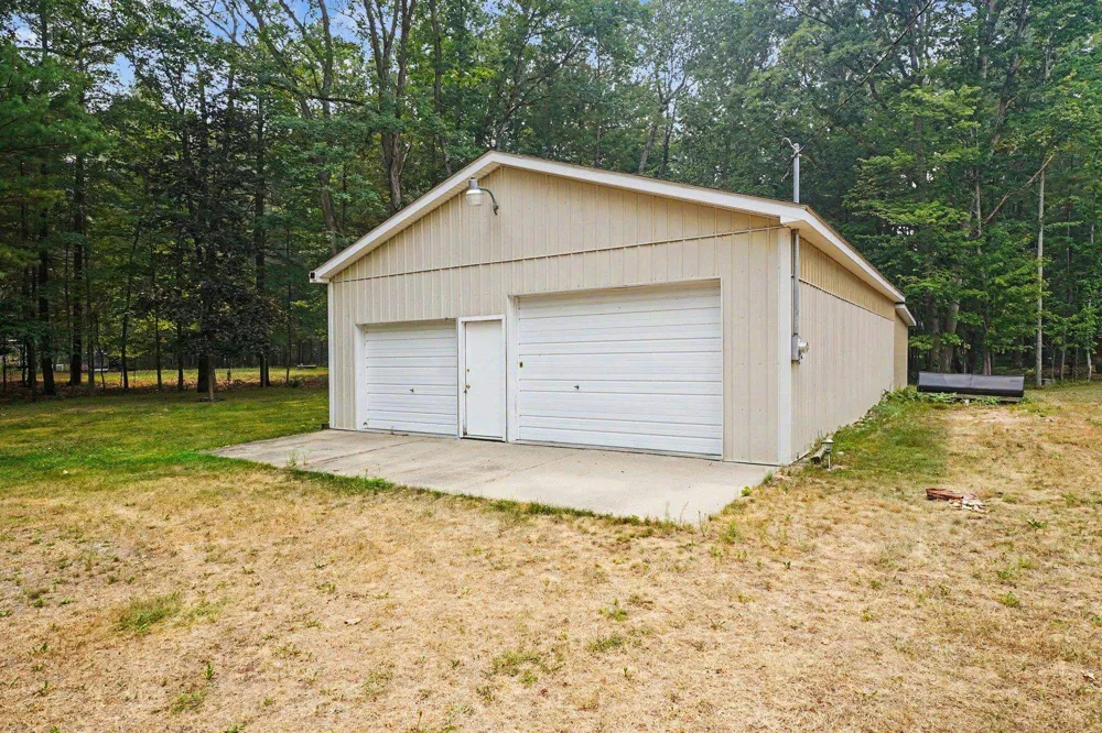 11815 Shore Drive Garfield Township, MI 48632