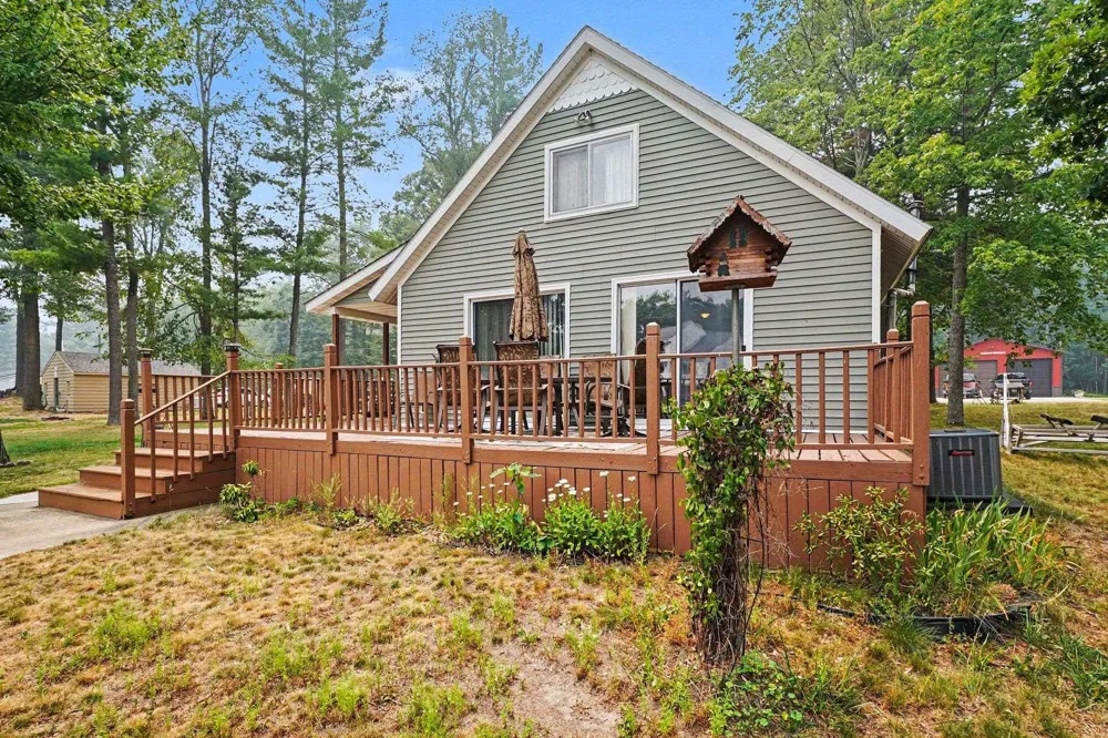 11815 Shore Drive Garfield Township, MI 48632