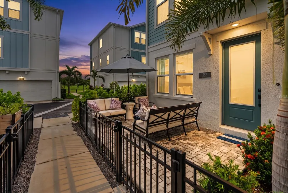 2501 BOONE COURT Sarasota, FL 34237