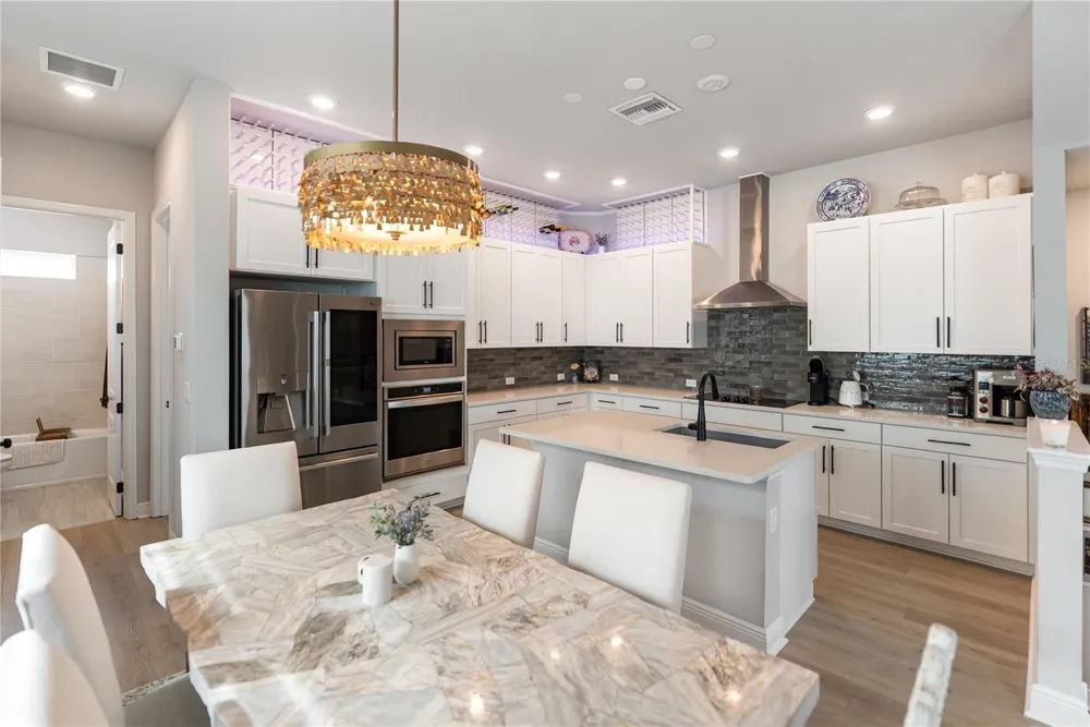 2501 BOONE COURT Sarasota, FL 34237