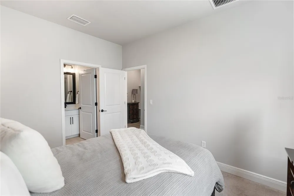 2501 BOONE COURT Sarasota, FL 34237