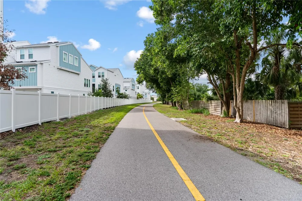 2501 BOONE COURT Sarasota, FL 34237