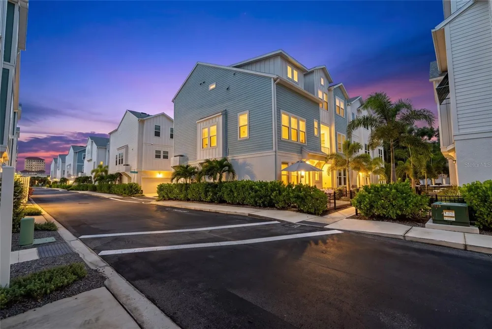 2501 BOONE COURT Sarasota, FL 34237