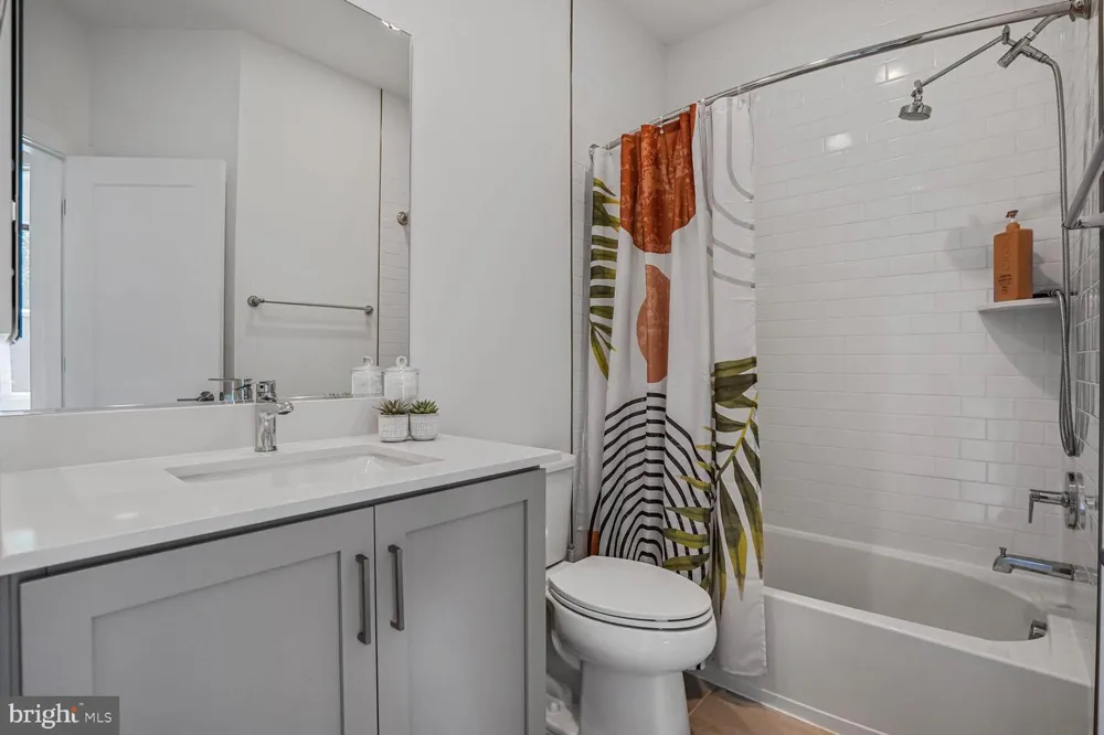 3509 SUTTON HEIGHTS CIRCLE Fairfax, VA 22031