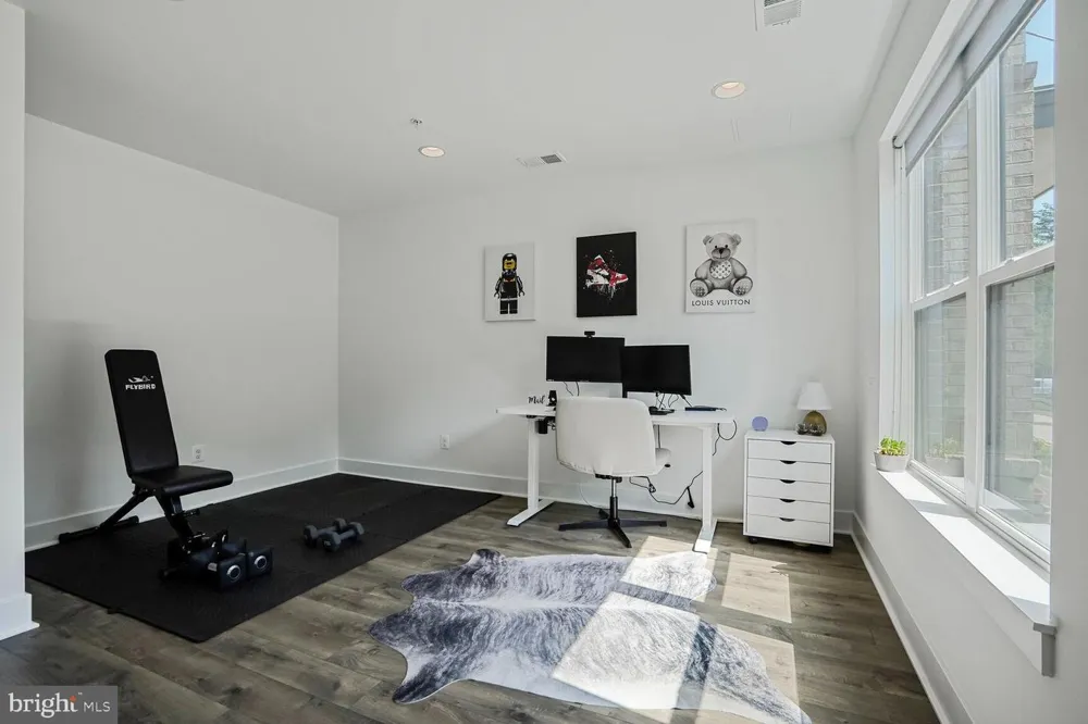 3509 SUTTON HEIGHTS CIRCLE Fairfax, VA 22031