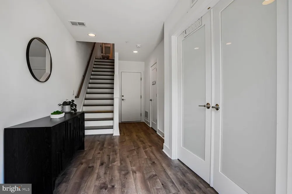 3509 SUTTON HEIGHTS CIRCLE Fairfax, VA 22031