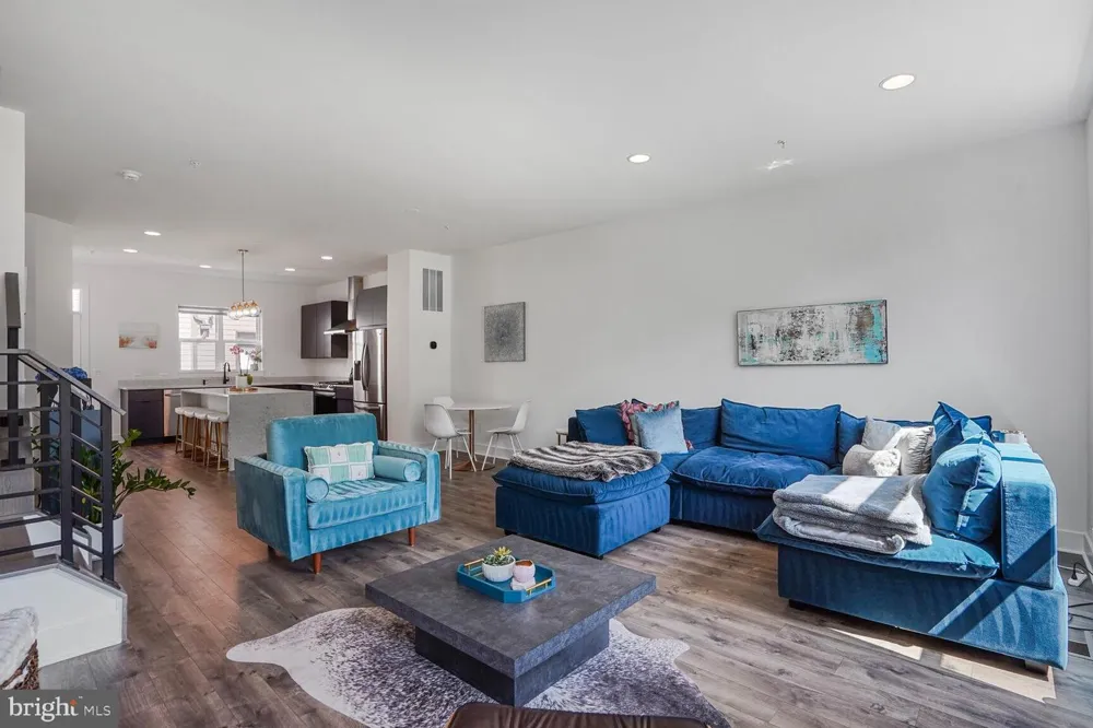 3509 SUTTON HEIGHTS CIRCLE Fairfax, VA 22031