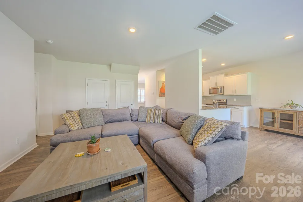 355 Tavernier Lane Candler, NC 28715
