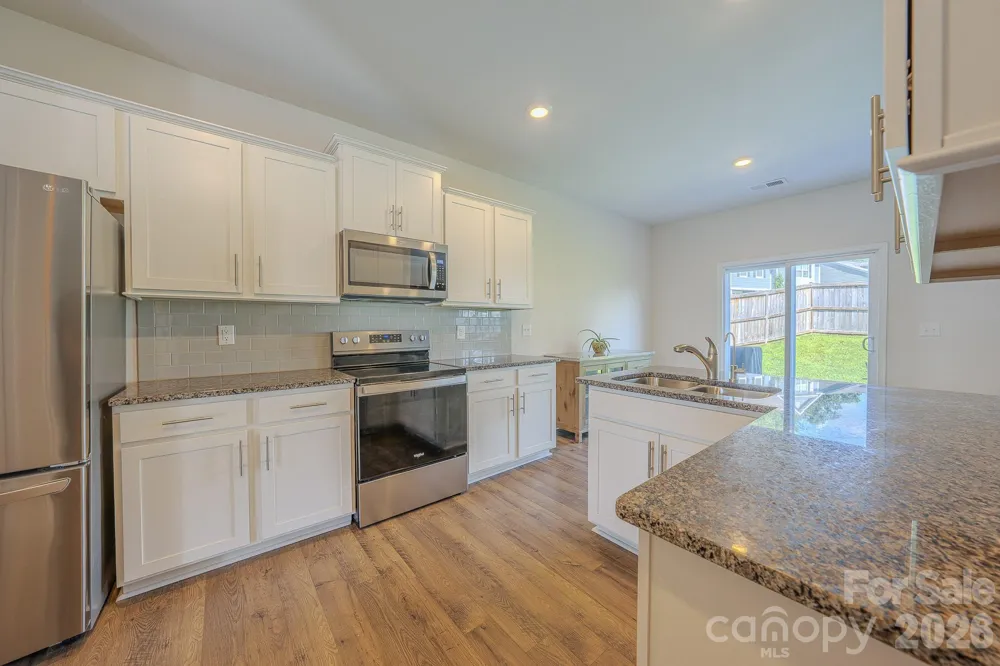 355 Tavernier Lane Candler, NC 28715