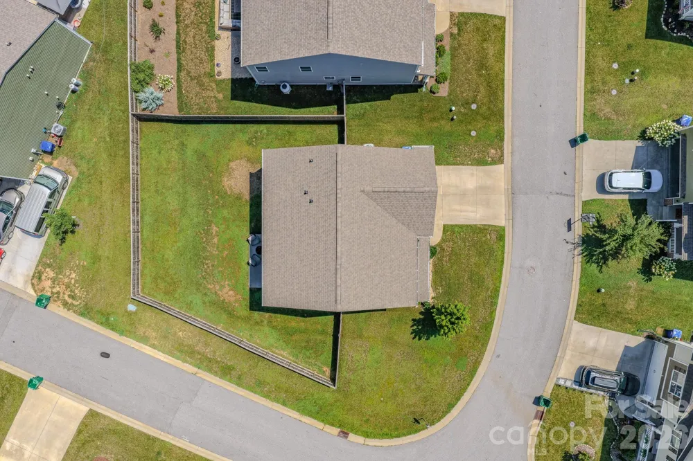 355 Tavernier Lane Candler, NC 28715