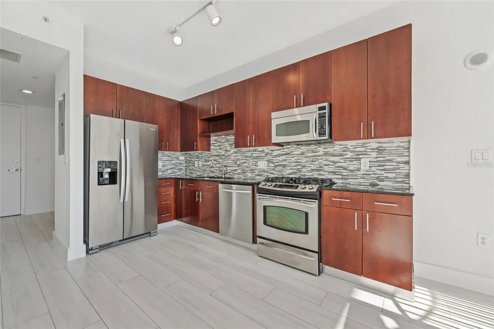 150 E ROBINSON STREET #1415 Orlando, FL 32801