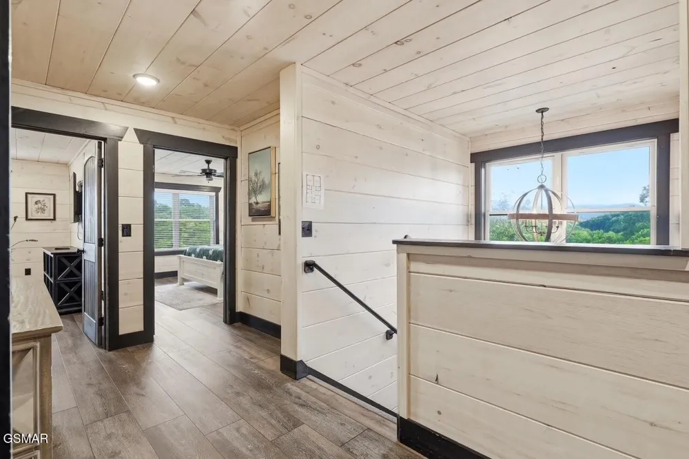 3032 Ridgetop Resort Way Pigeon Forge, TN 37863