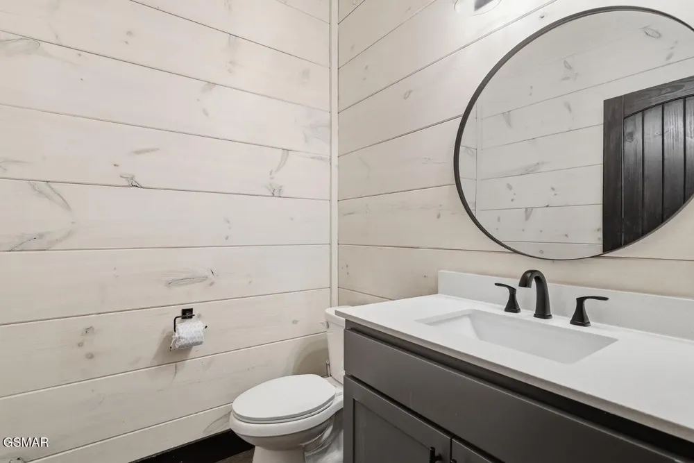 3032 Ridgetop Resort Way Pigeon Forge, TN 37863