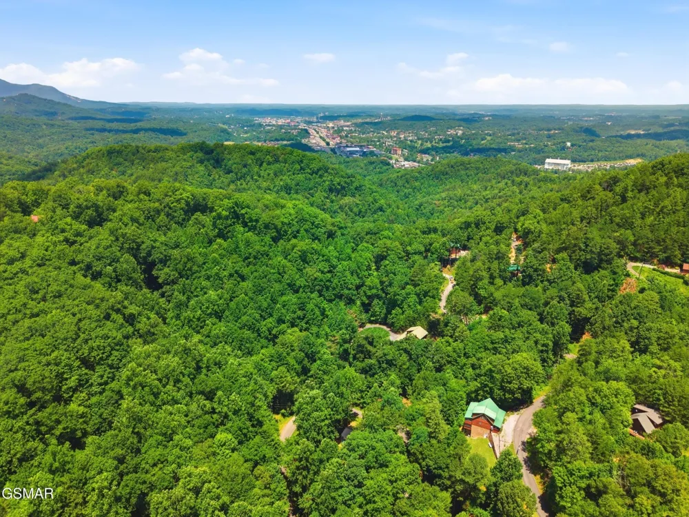 760 Boone Acres Lane Pigeon Forge, TN 37863