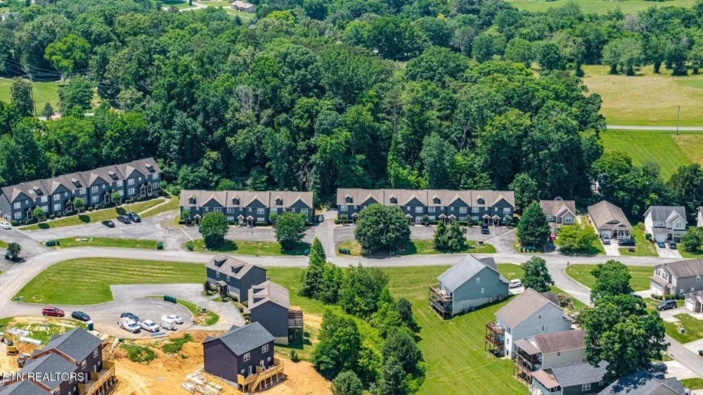 1432 William Holt Blvd Sevierville, TN 37862
