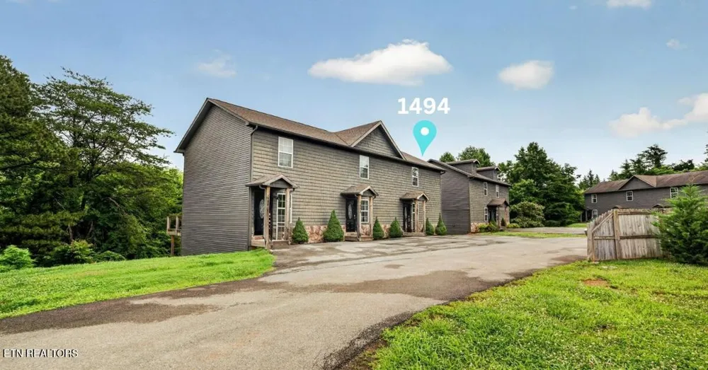 1432 William Holt Blvd Sevierville, TN 37862