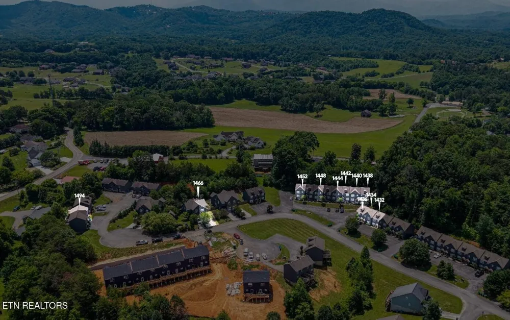 1432 William Holt Blvd Sevierville, TN 37862