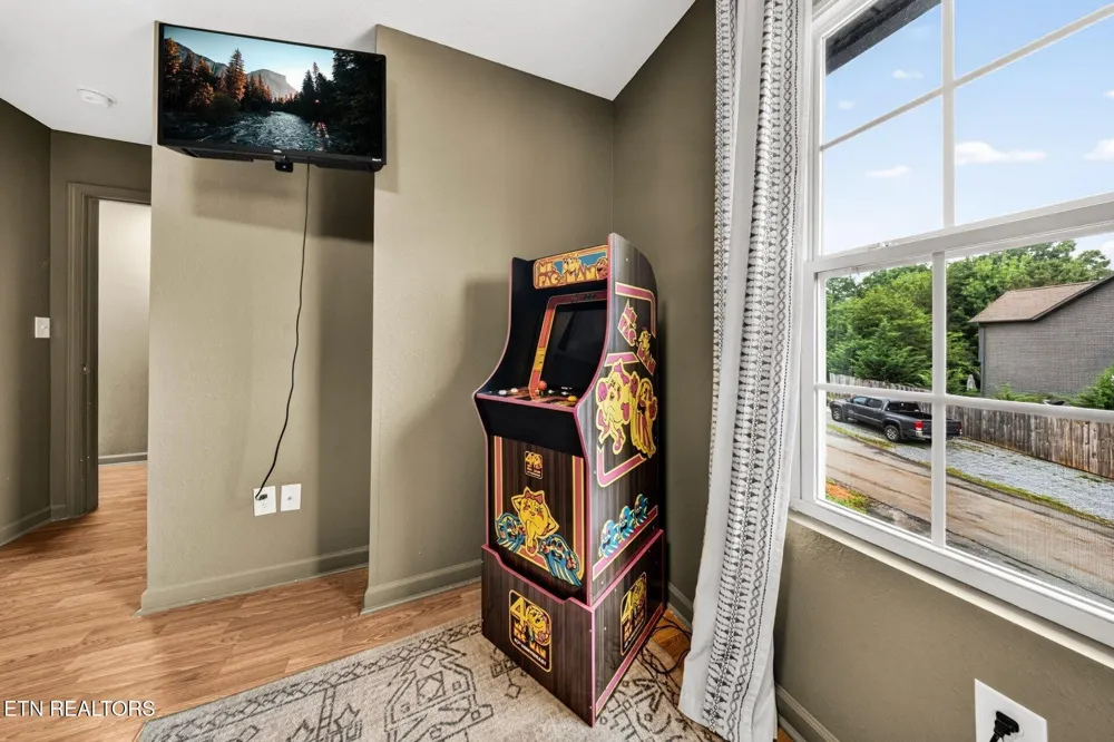1432 William Holt Blvd Sevierville, TN 37862