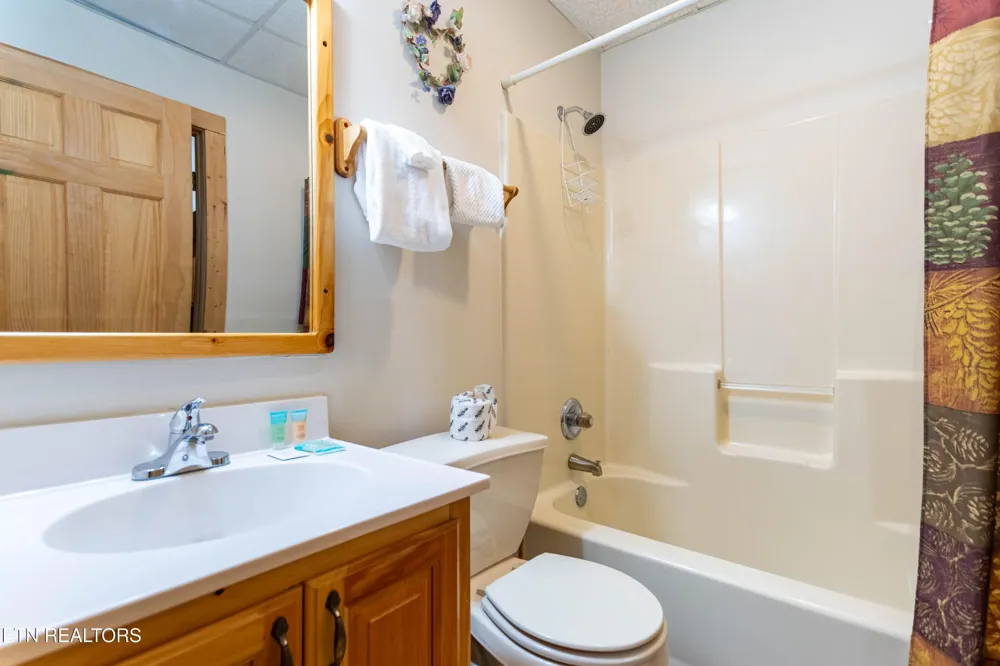 653 Eagles Boulevard Way Pigeon Forge, TN 37863