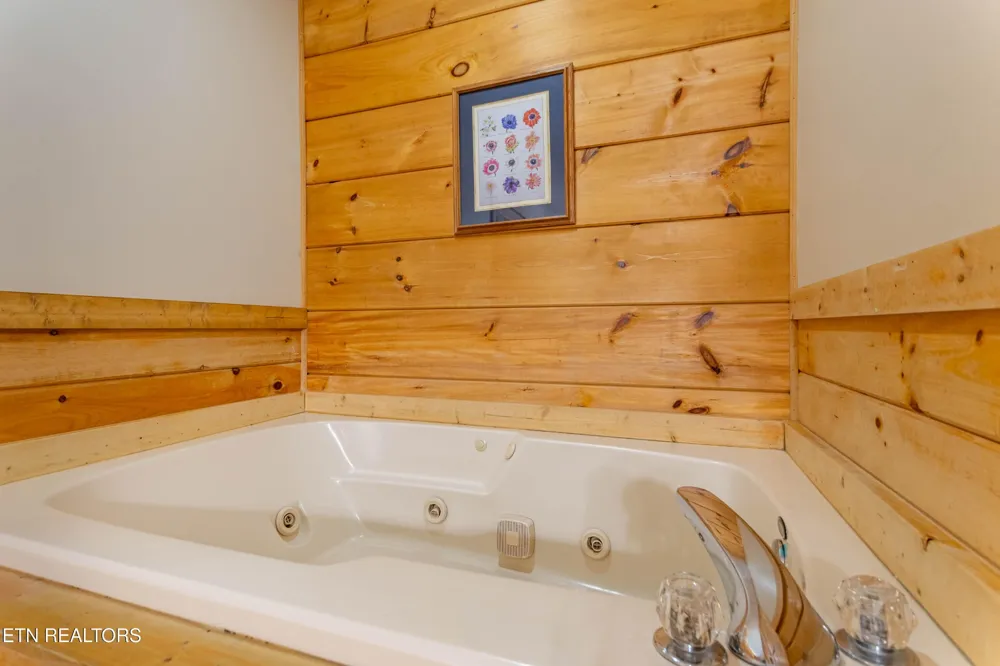 653 Eagles Boulevard Way Pigeon Forge, TN 37863