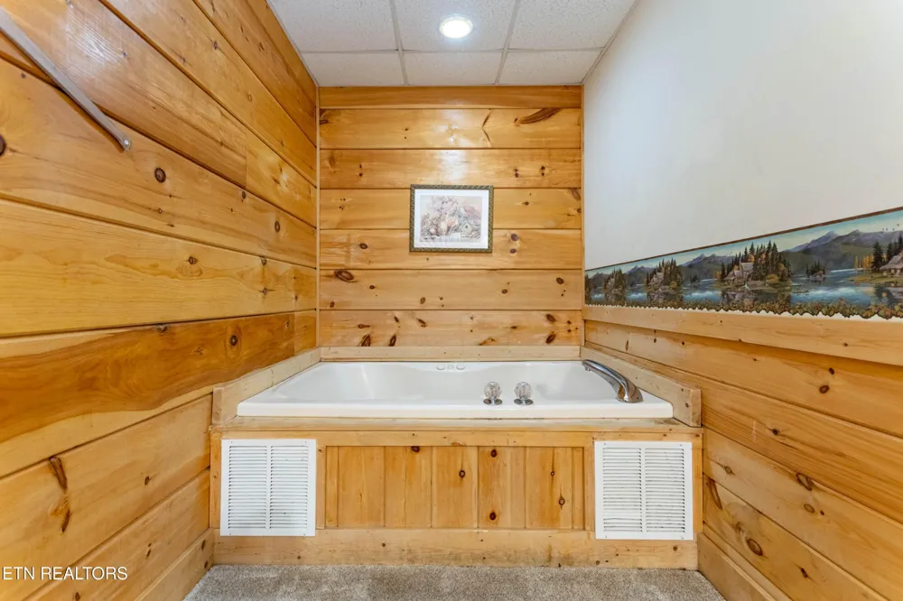 653 Eagles Boulevard Way Pigeon Forge, TN 37863