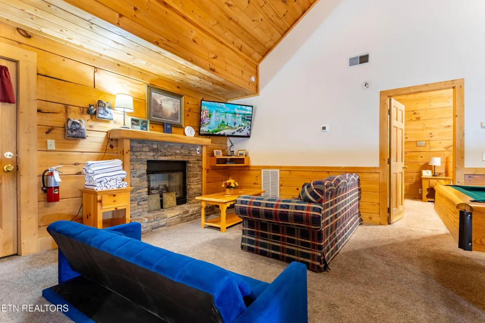 653 Eagles Boulevard Way Pigeon Forge, TN 37863