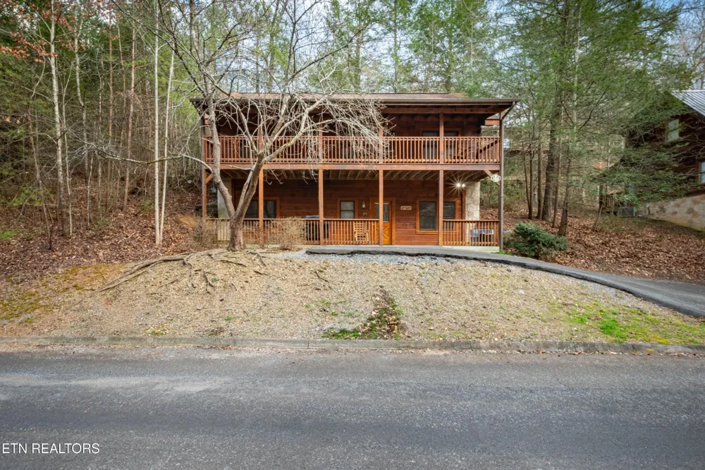 653 Eagles Boulevard Way Pigeon Forge, TN 37863