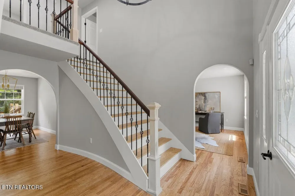 12801 Peach View Drive Knoxville, TN 37922
