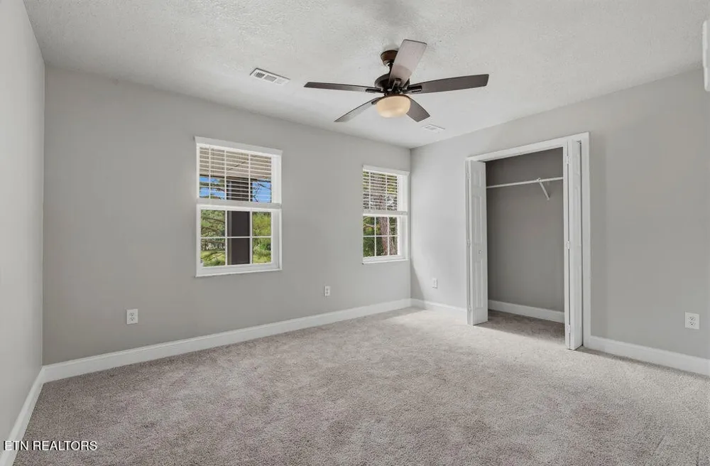 12801 Peach View Drive Knoxville, TN 37922