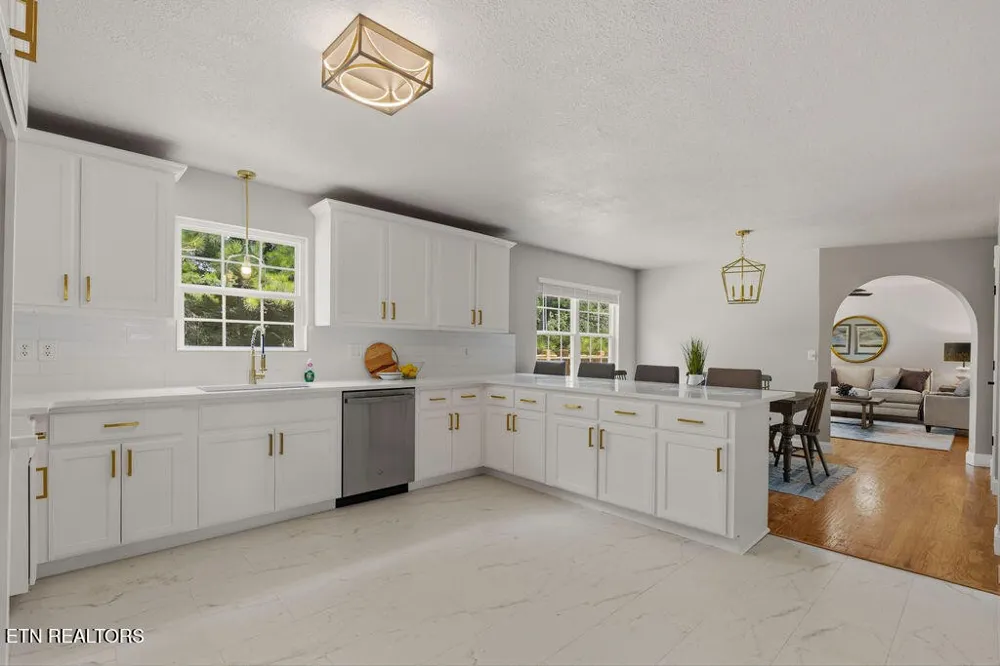 12801 Peach View Drive Knoxville, TN 37922