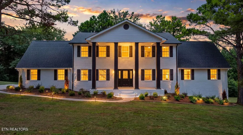 12801 Peach View Drive Knoxville, TN 37922