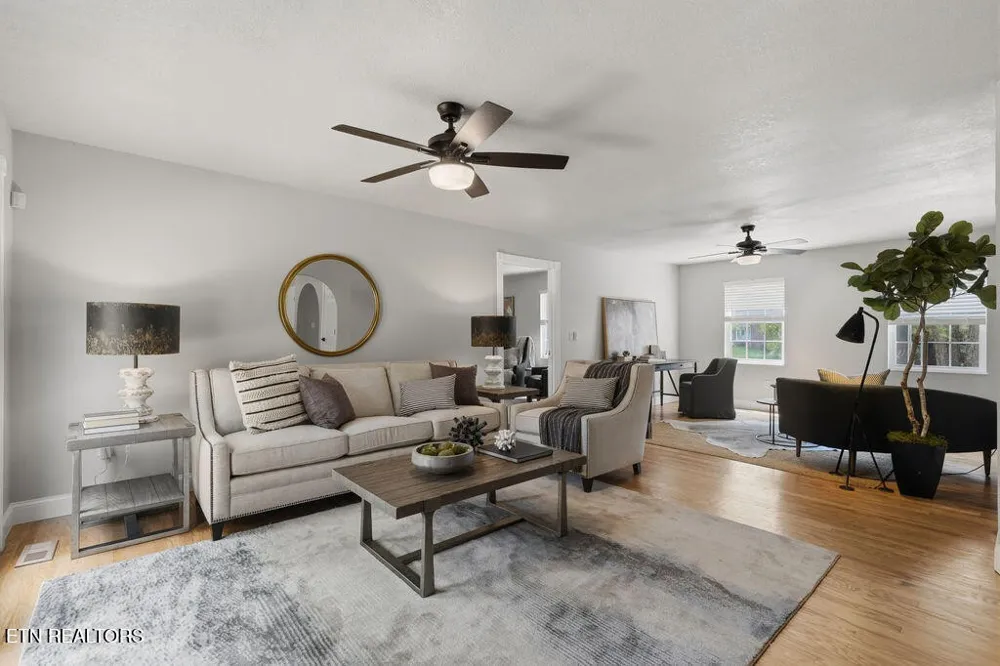 12801 Peach View Drive Knoxville, TN 37922
