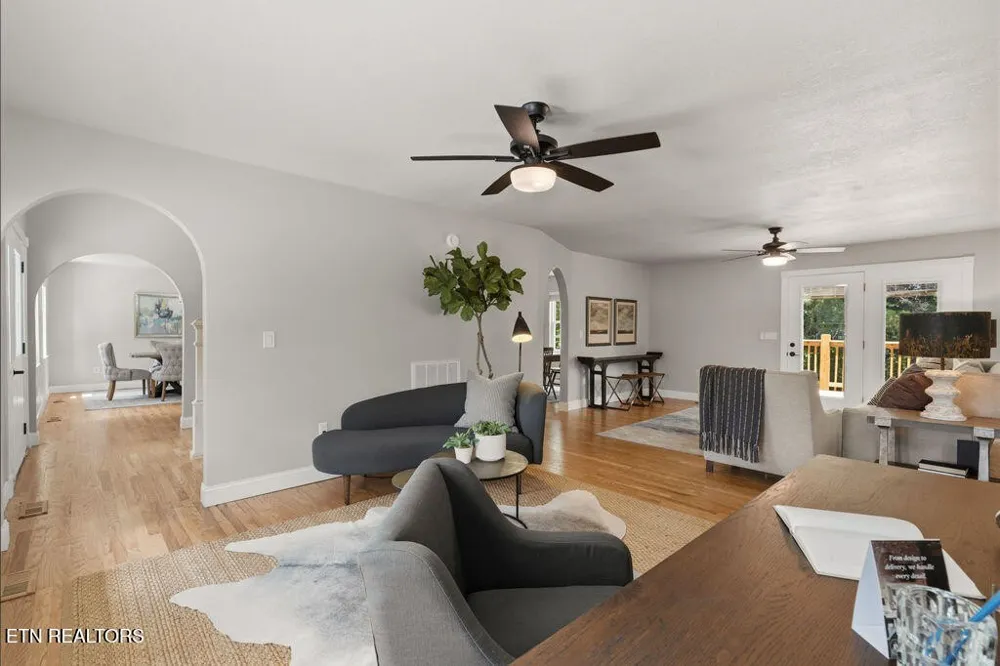 12801 Peach View Drive Knoxville, TN 37922