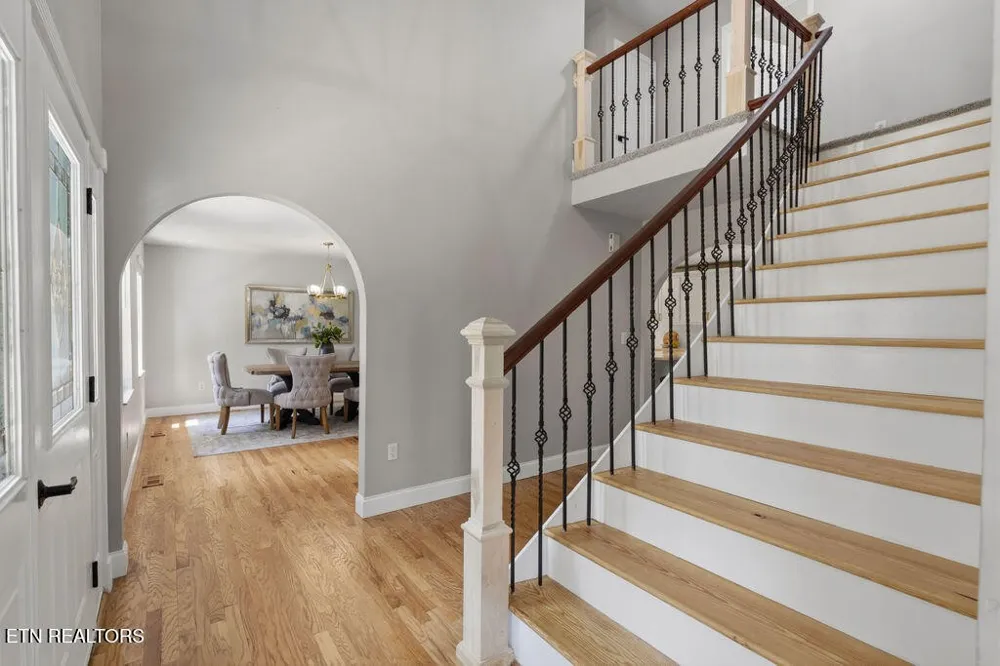 12801 Peach View Drive Knoxville, TN 37922