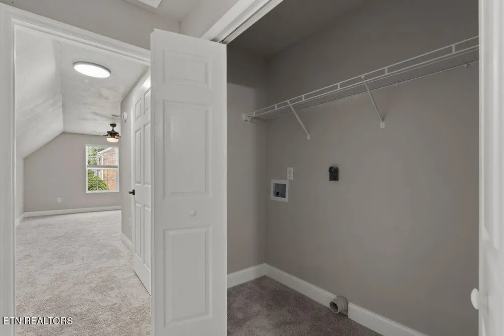 12801 Peach View Drive Knoxville, TN 37922