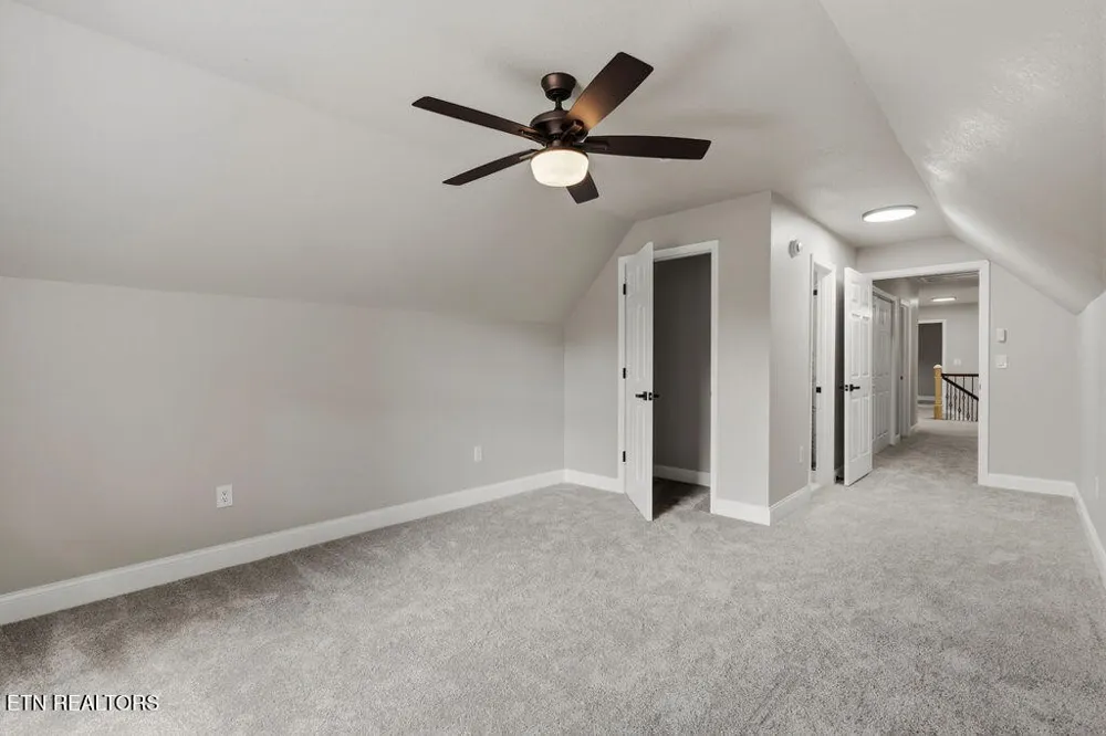 12801 Peach View Drive Knoxville, TN 37922