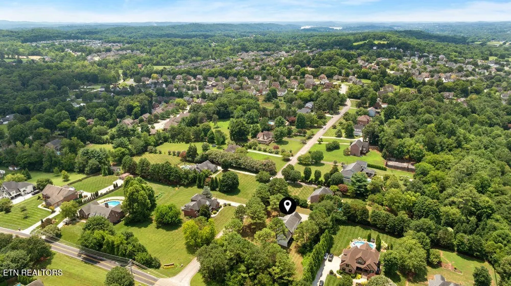 12801 Peach View Drive Knoxville, TN 37922