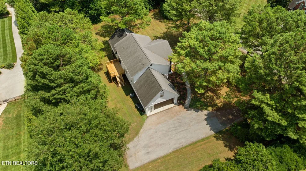 12801 Peach View Drive Knoxville, TN 37922