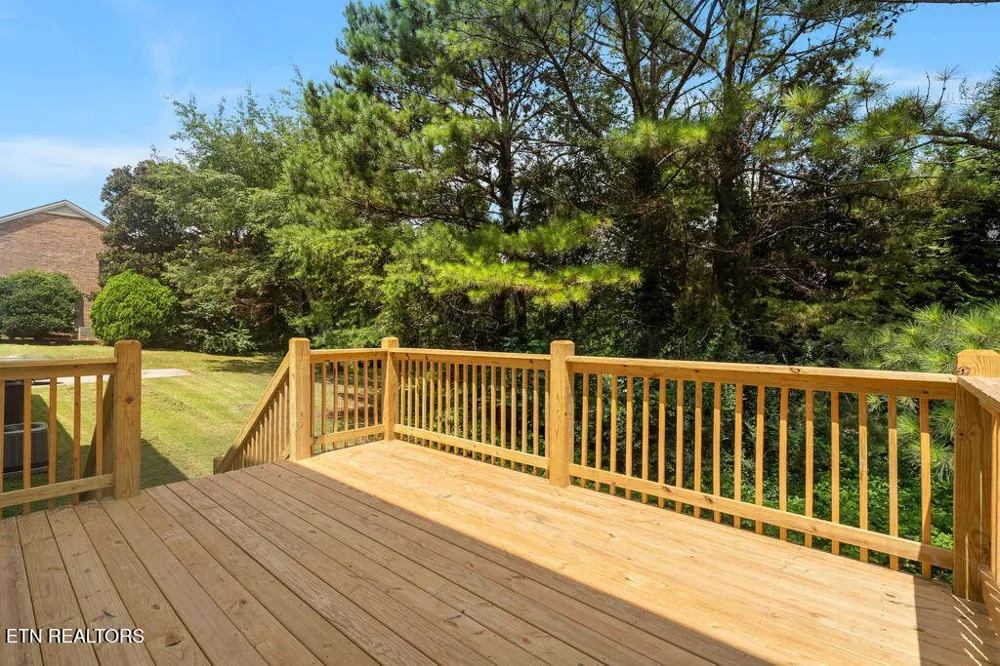 12801 Peach View Drive Knoxville, TN 37922