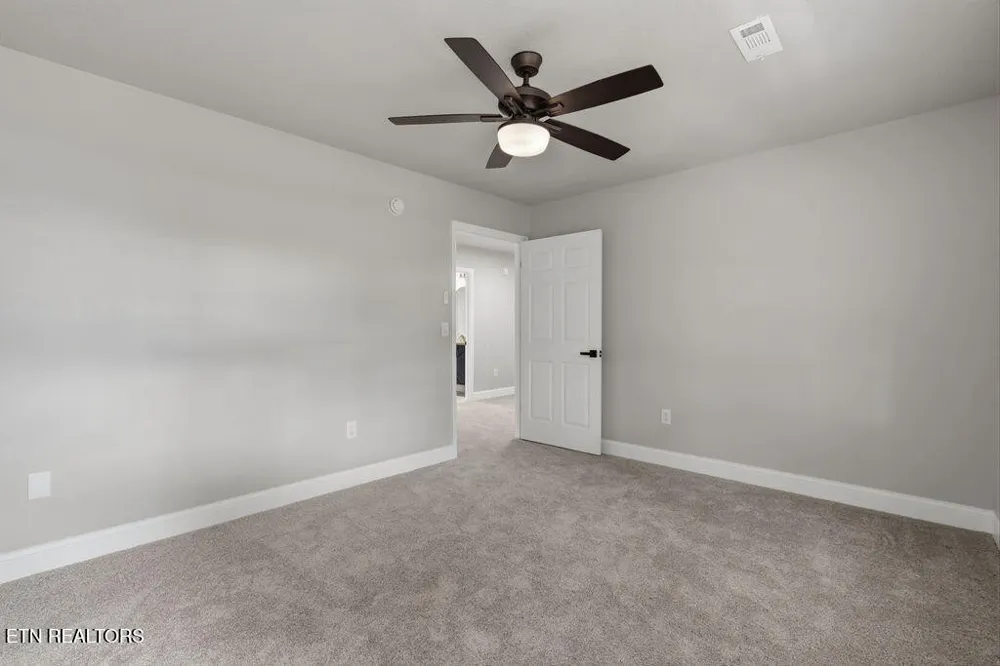 12801 Peach View Drive Knoxville, TN 37922