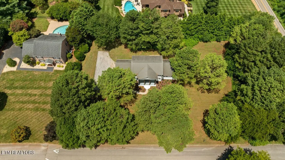 12801 Peach View Drive Knoxville, TN 37922