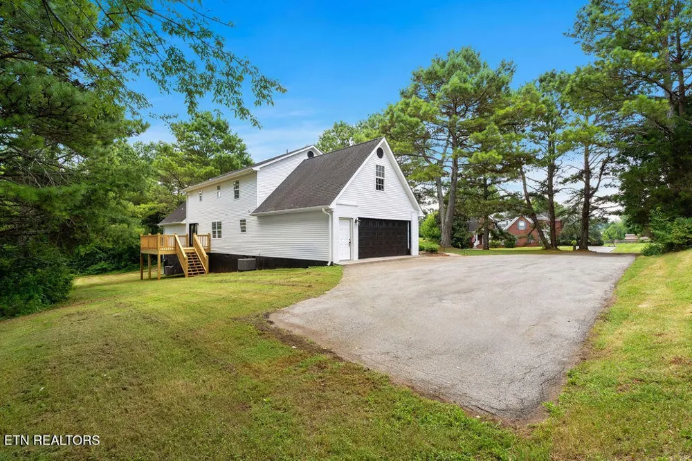 12801 Peach View Drive Knoxville, TN 37922