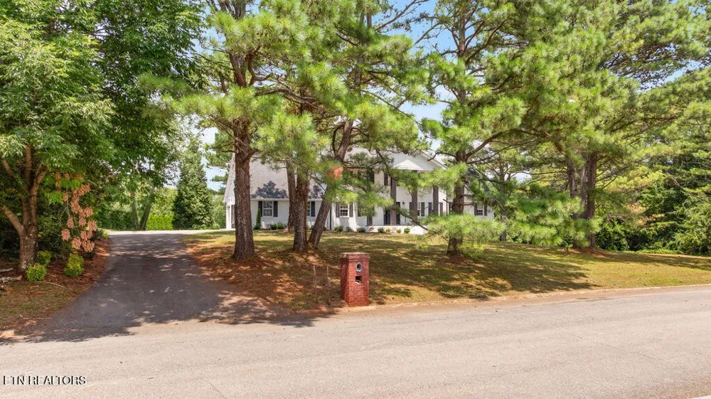 12801 Peach View Drive Knoxville, TN 37922