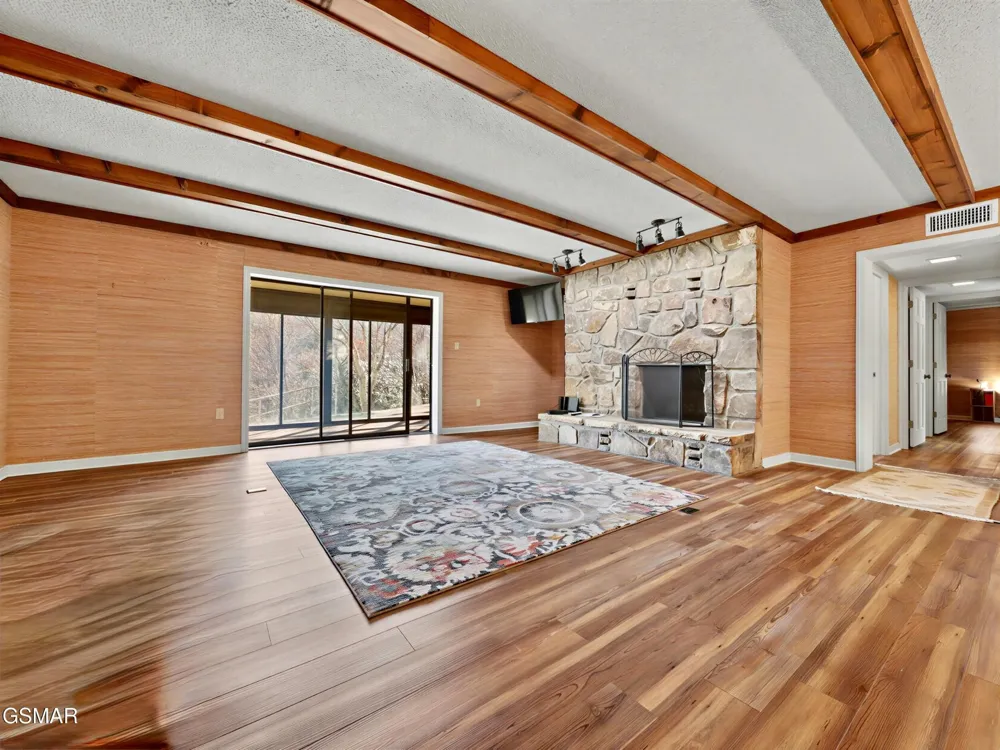 224 Woodland Road #103 Gatlinburg, TN 37738