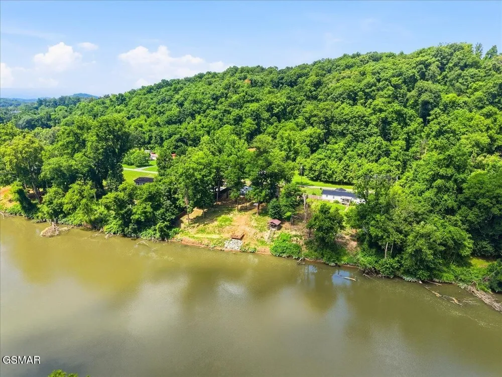 1485 River Chase Way Newport, TN 37821