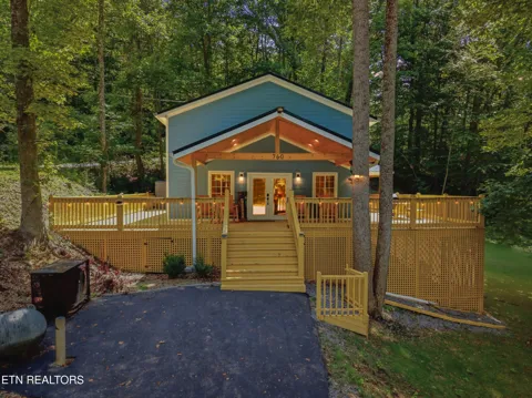 760 Boone Acres Lane