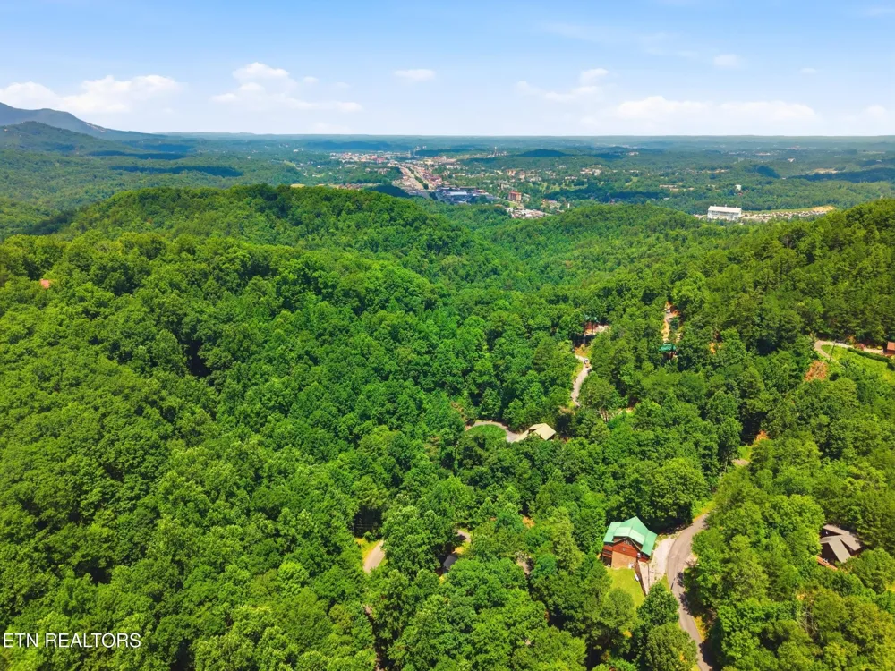 760 Boone Acres Lane Pigeon Forge, TN 37863