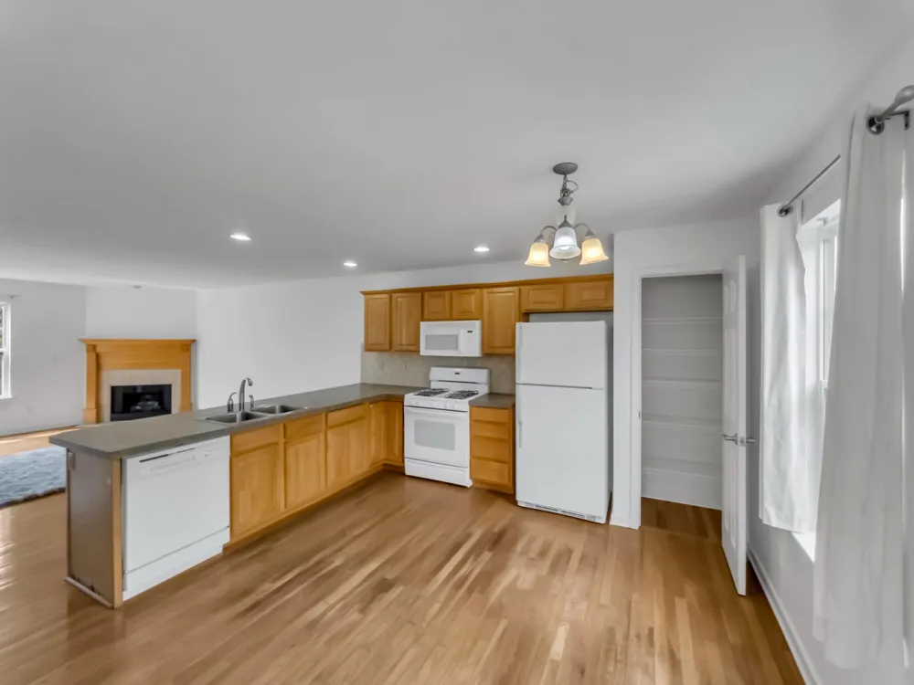 8450 Center Park Drive SW #11 Byron Center, MI 49315