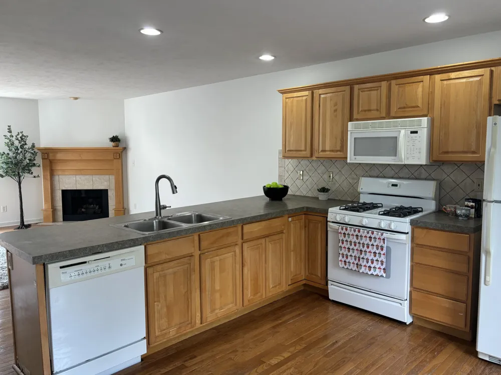 8450 Center Park Drive SW #11 Byron Center, MI 49315