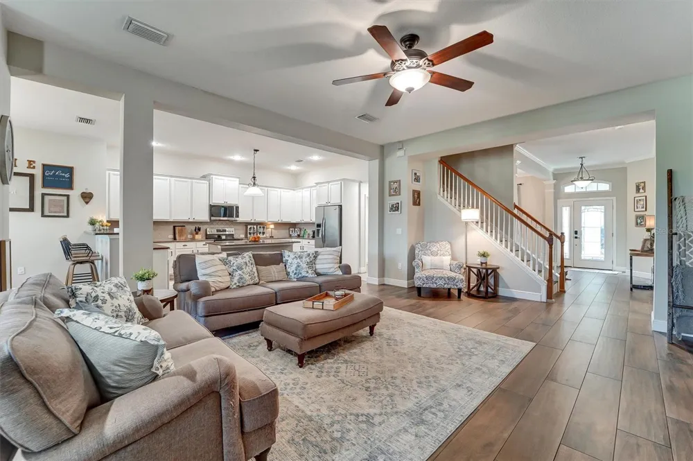 7136 DERWENT GLEN CIRCLE Land O Lakes, FL 34637